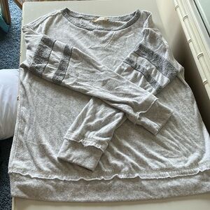 Altar’d state sweater size S